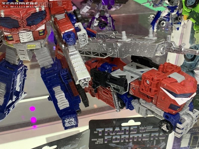 Sdcc 2019 Transformers Preview Night Hasbro Booth Images  (30 of 130)